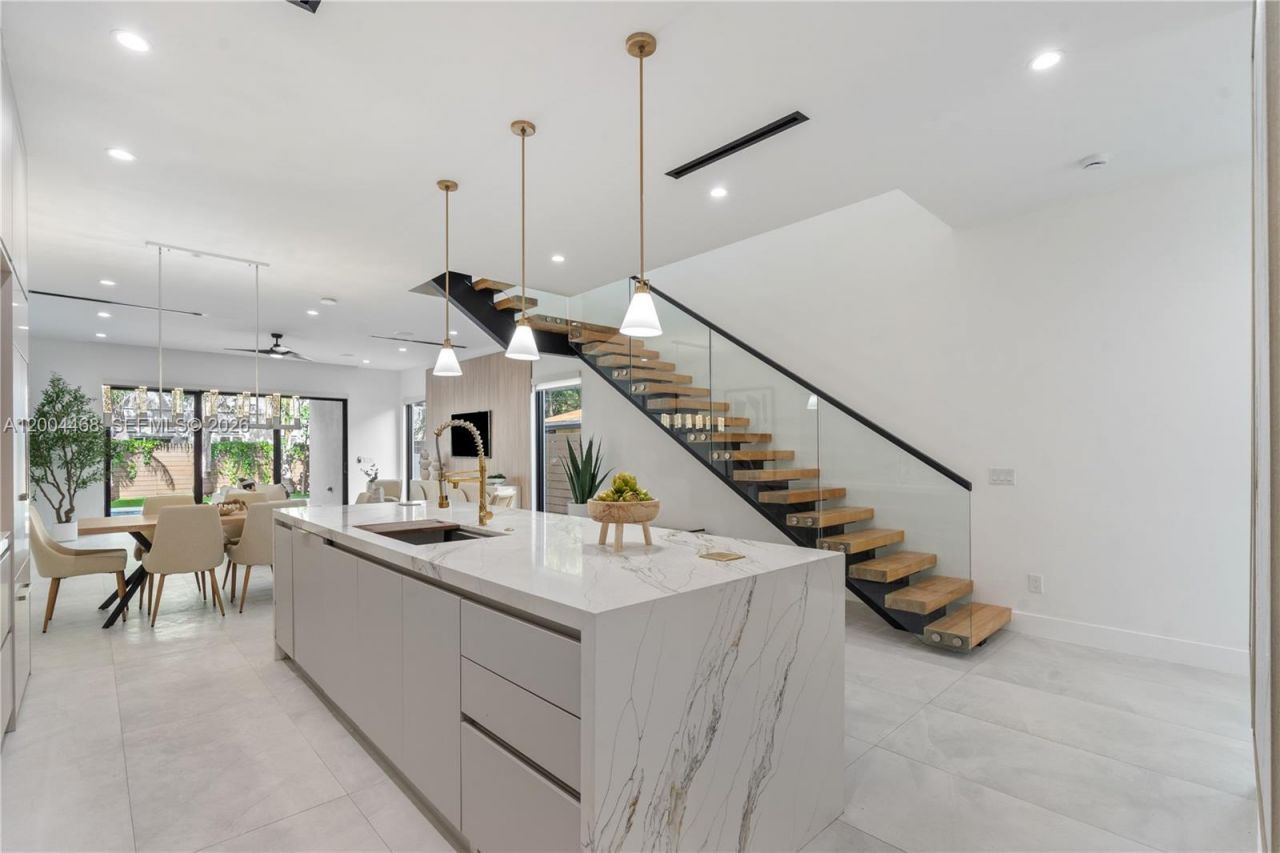 609 NE 8th Ave, Unit B, Fort Lauderdale, FL 33304 Photo