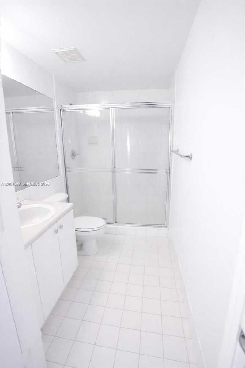 5085 NW 7th St, Unit 706, Miami, FL 33126 Photo