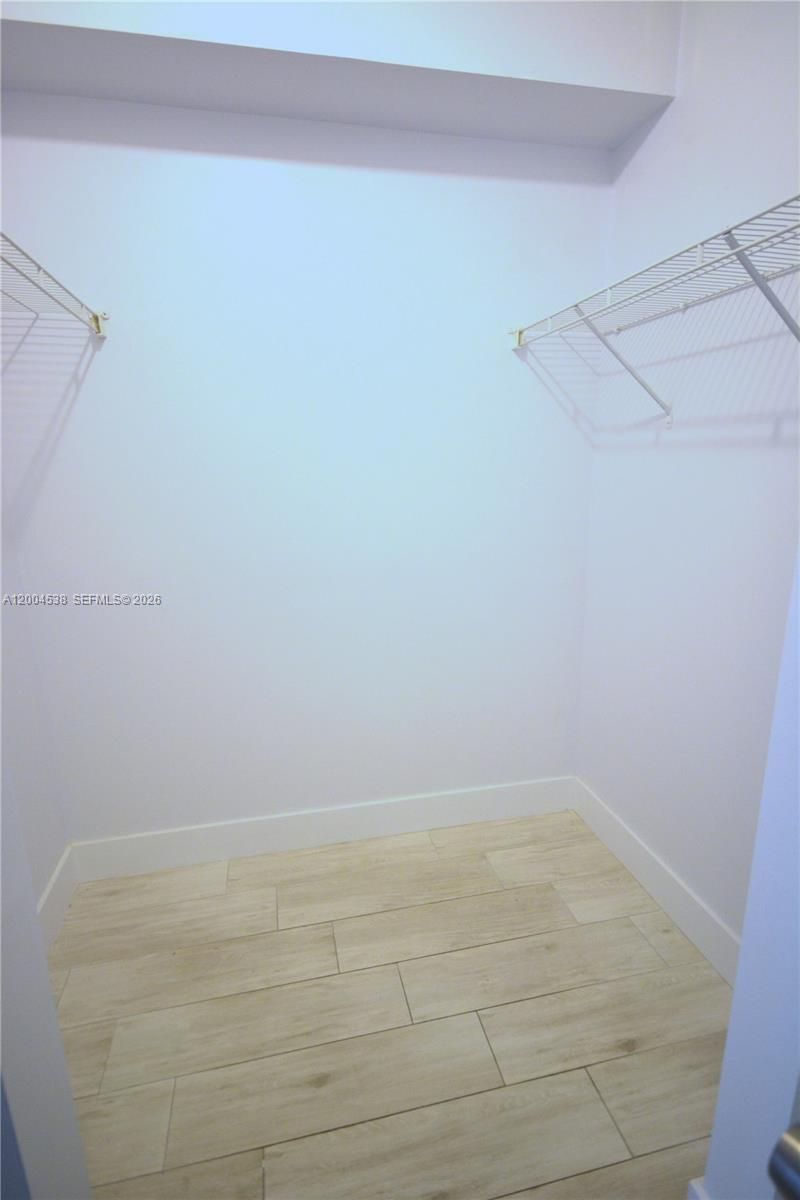 5085 NW 7th St, Unit 706, Miami, FL 33126 Photo