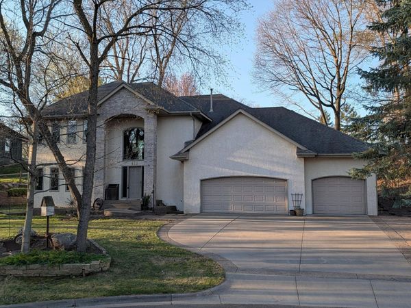 419 Brandywine Drive, Burnsville, MN 55337