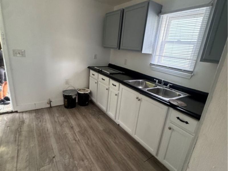 10604 Nelson Avenue, Cleveland, OH 44105 Photo 10