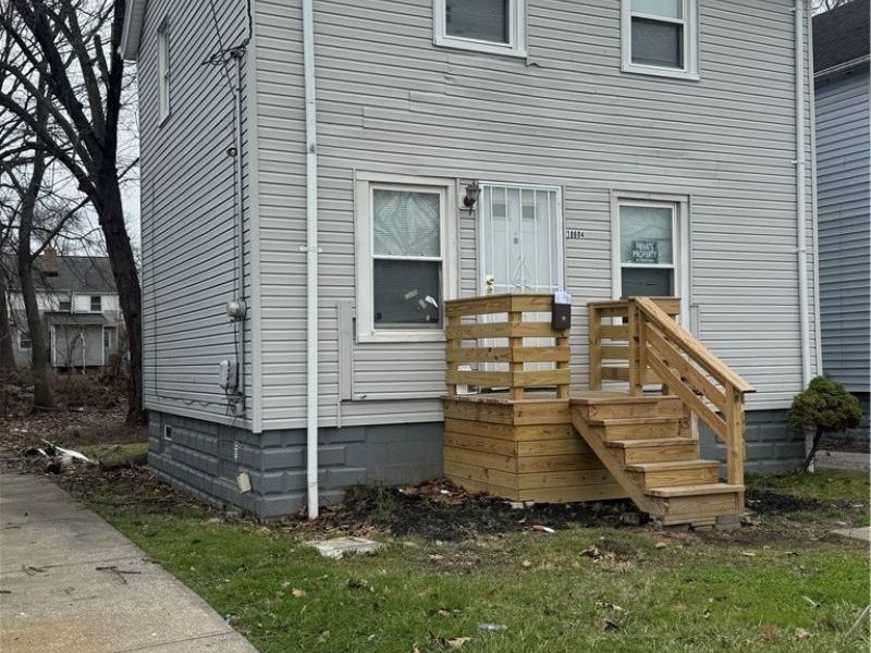 10604 Nelson Avenue, Cleveland, OH 44105 Photo 3