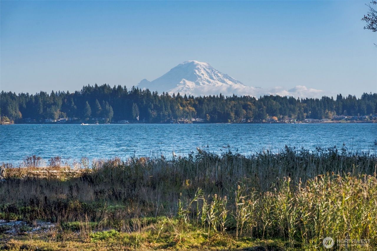 5208 Illahee Road Ne, Bremerton, WA 98311