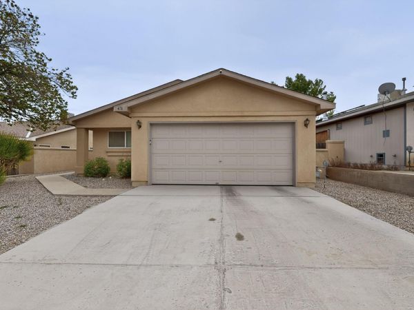 476 Medina Meadows Drive NE, Rio Rancho, NM 87144