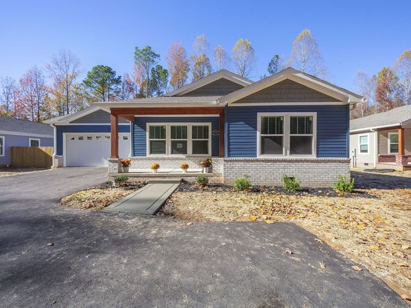 2131 N Royal St , Jackson, TN 38305