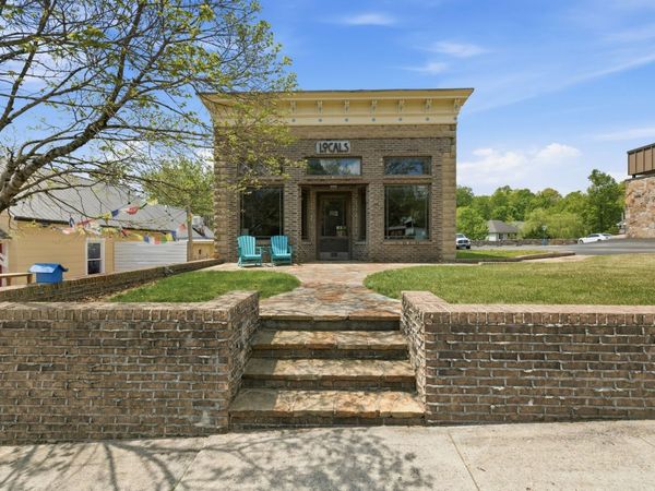 49 University Ave , Sewanee, TN 37375