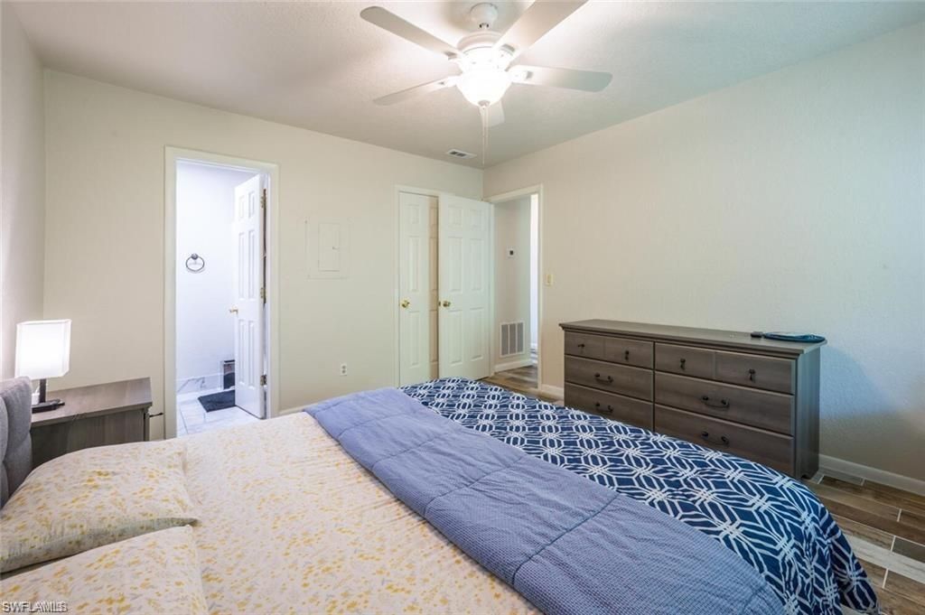 4625 Bayshore Dr, Unit D16, Naples, FL 34112 Photo