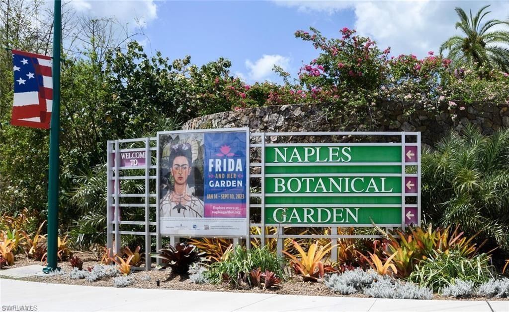 4625 Bayshore Dr, Unit D16, Naples, FL 34112 Photo