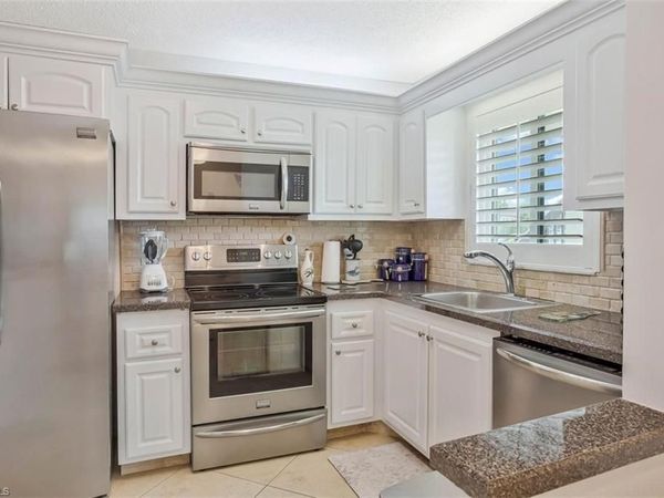 4318 27th CT SW, Unit 101, NAPLES, FL 34116