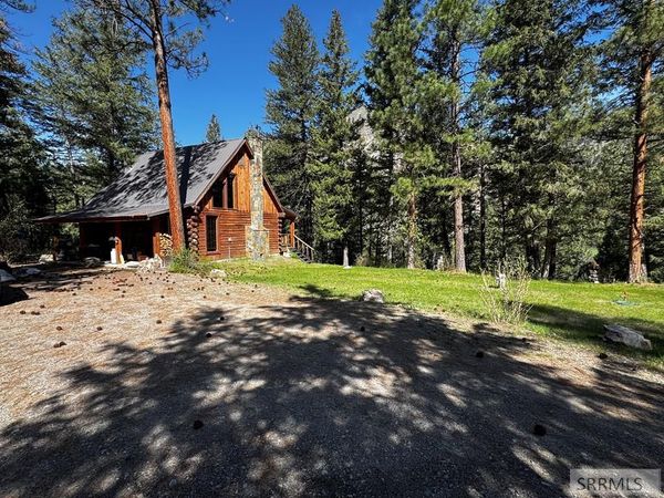 21 Sheep Creek Road, NORTH FORK, ID 83466
