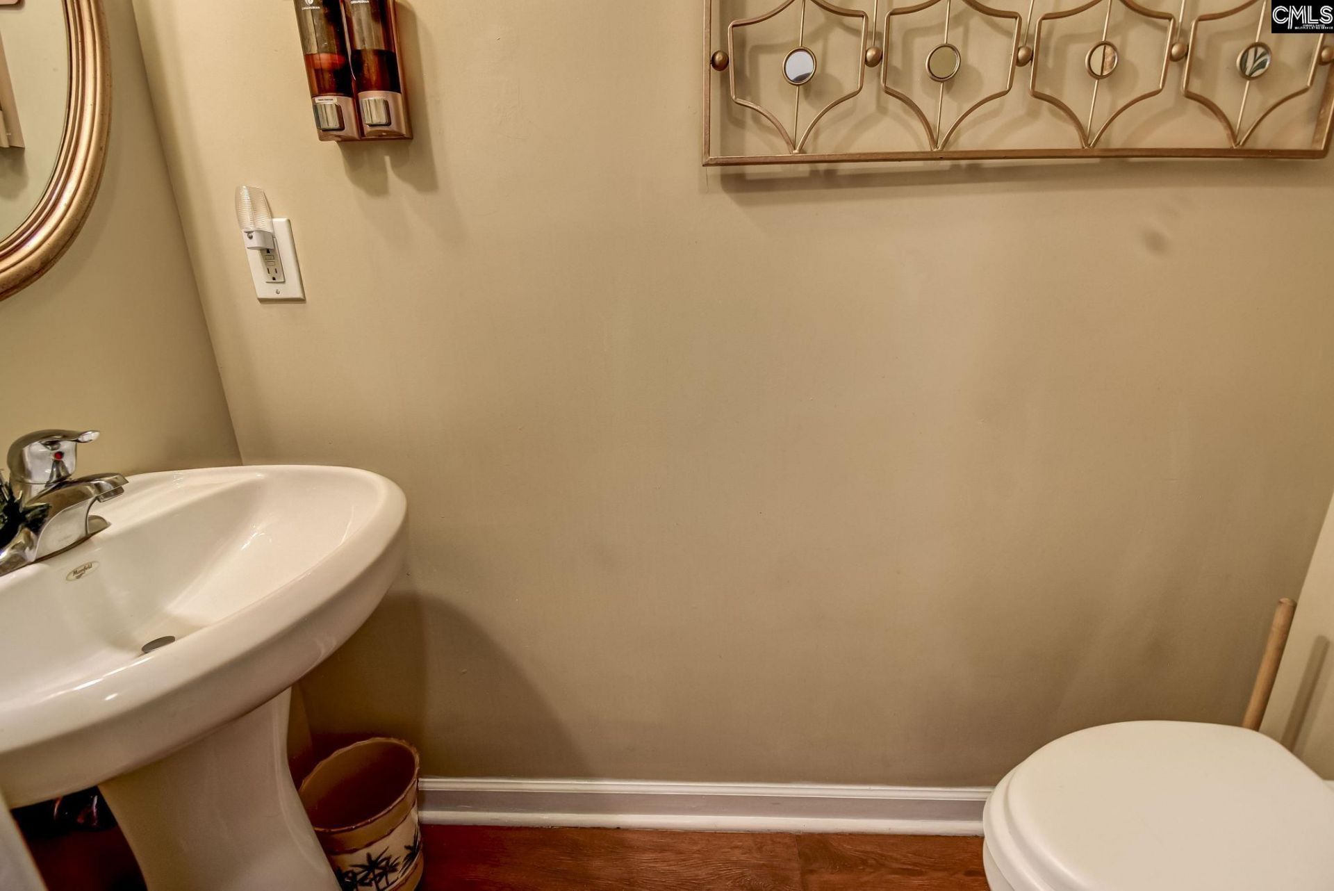 135 Waterville Drive  Photo 18