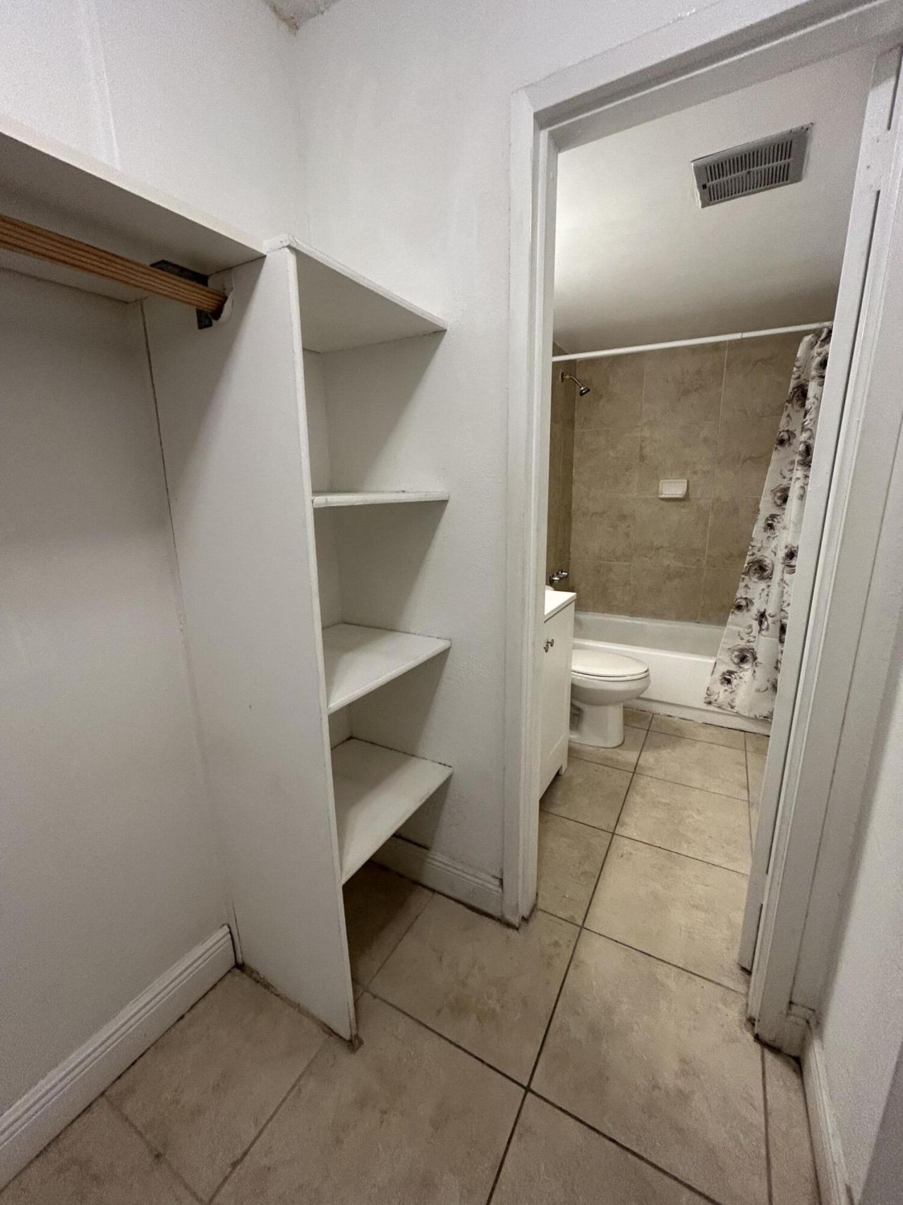 1805 Sans Souci Boulevard, Unit 507, North Miami, FL 33181 Photo