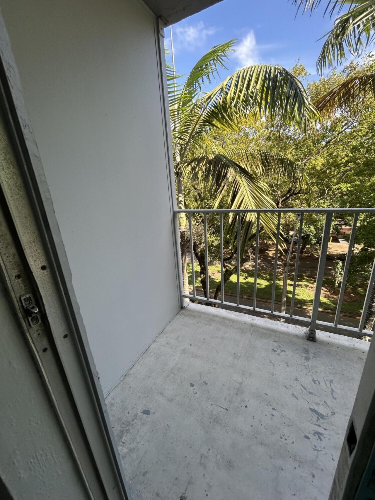 1805 Sans Souci Boulevard, Unit 507, North Miami, FL 33181 Photo