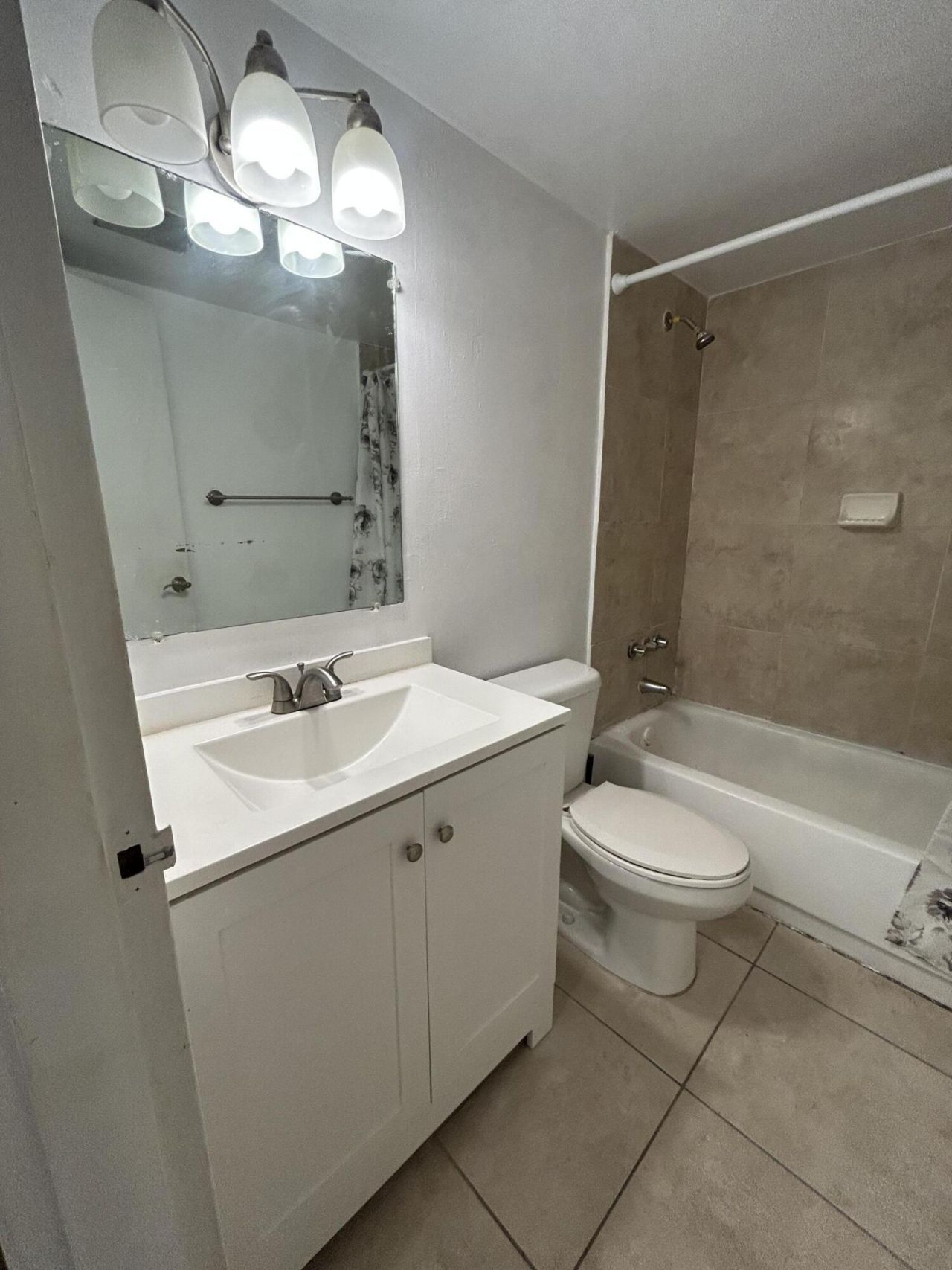 1805 Sans Souci Boulevard, Unit 507, North Miami, FL 33181 Photo