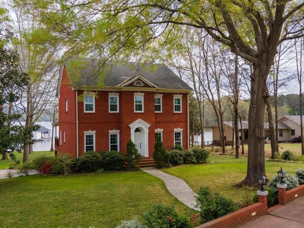 108 Willow Cove Drive, Scottsboro, AL 35769