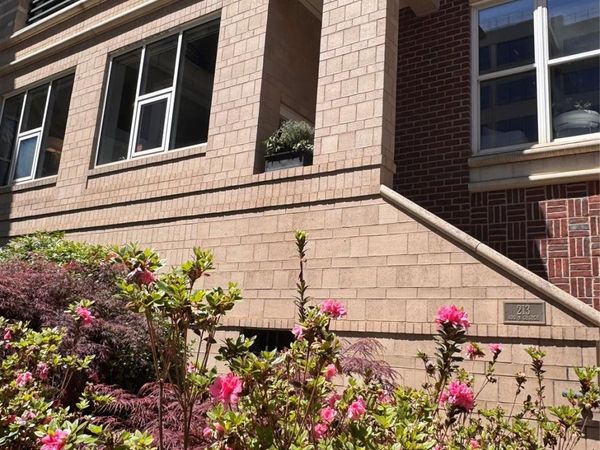 400 N Church Street, Charlotte, NC 28202