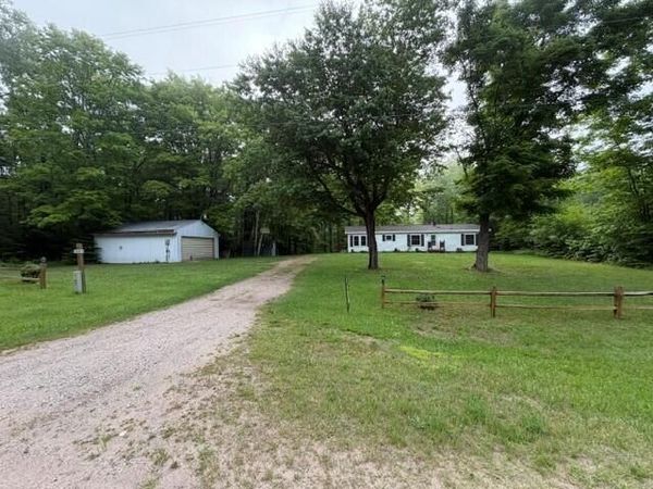 25347 S Raber RD, Goetzville, MI 49736