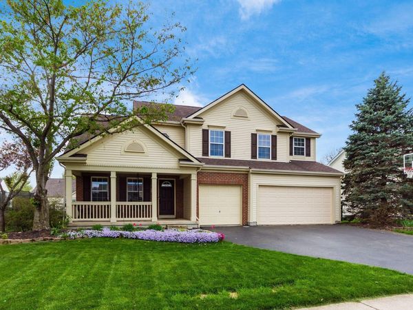 1897 Iris Court, Grove City, OH 43123