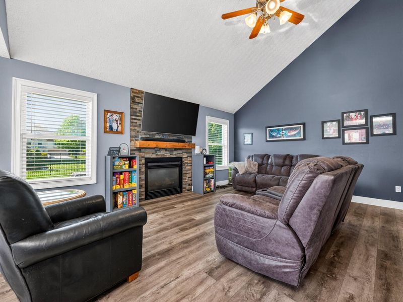 1897 Iris Court, Grove City, OH 43123 Photo 17