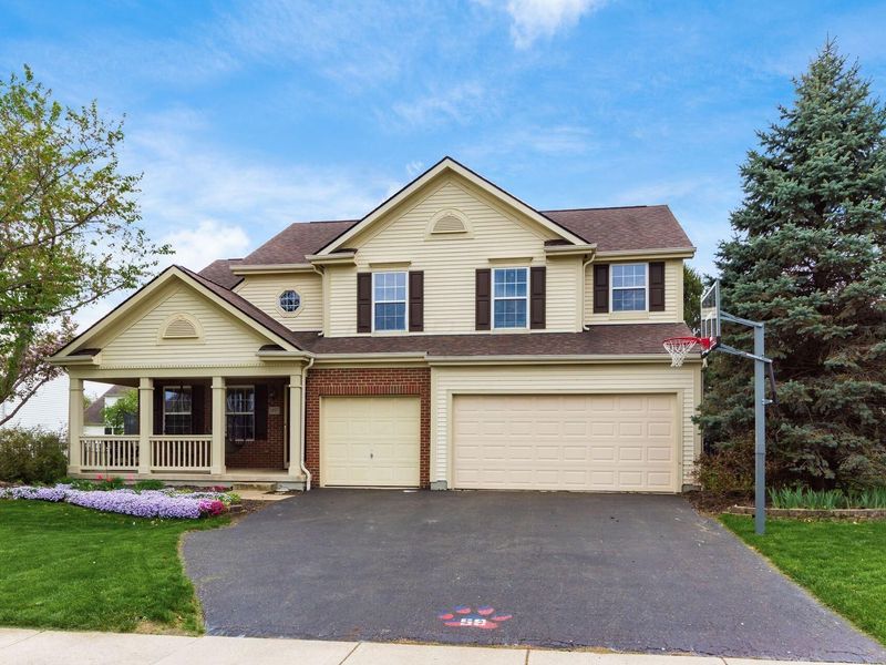 1897 Iris Court, Grove City, OH 43123 Photo 2