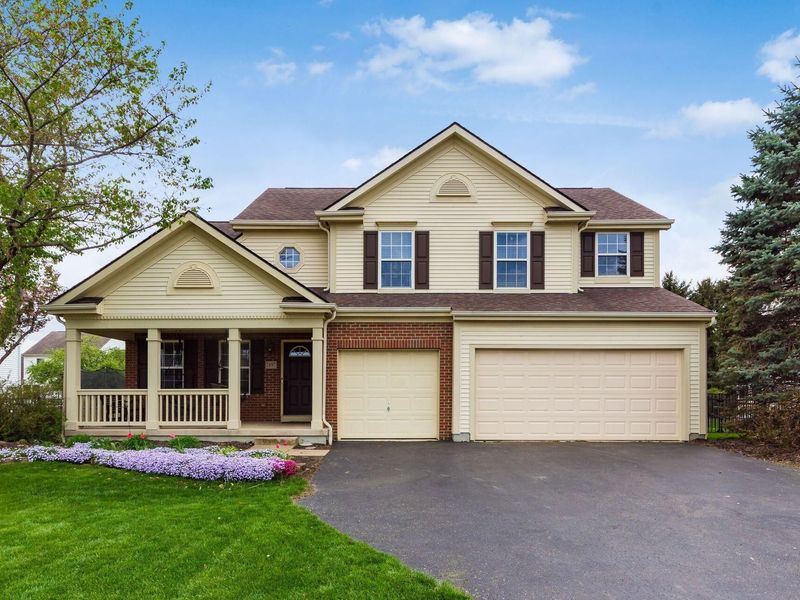 1897 Iris Court, Grove City, OH 43123 Photo 4