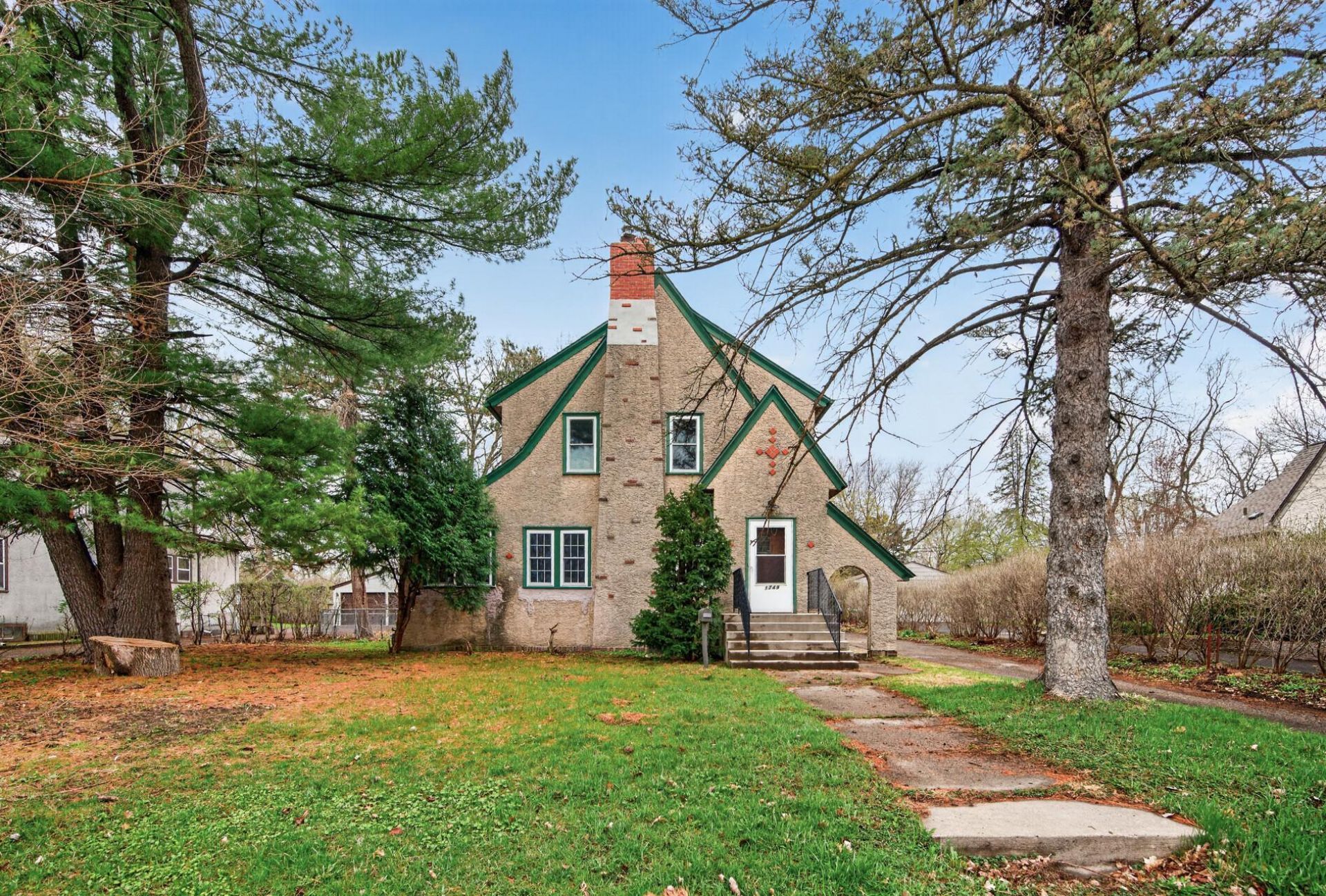 1749 Hamline Avenue N, Falcon Heights, MN 55113 Main Photo