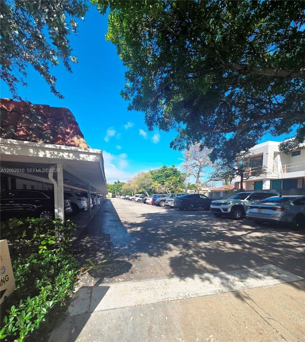 899 E Palmetto Park Rd , Boca Raton, FL 33432 Photo