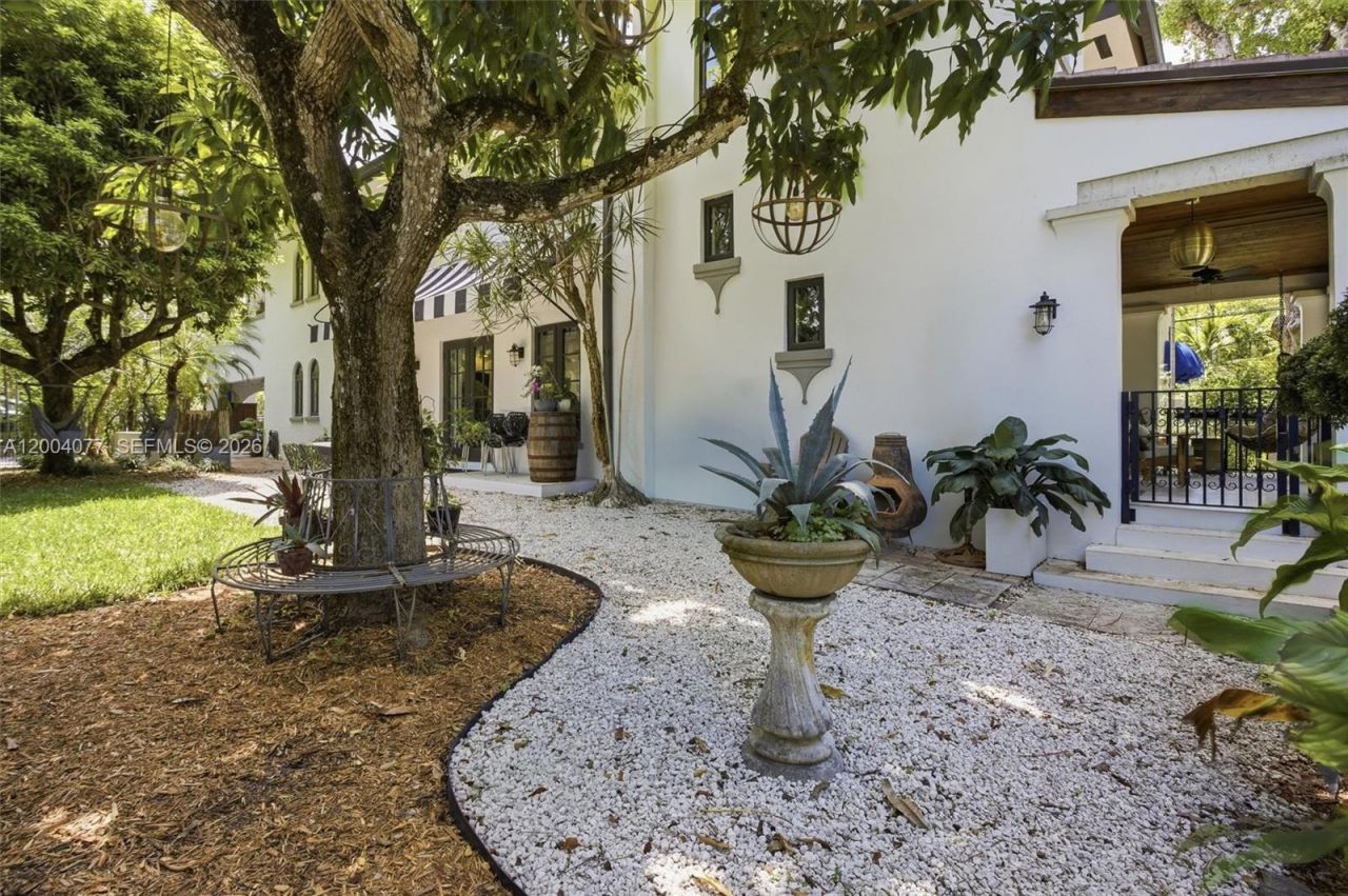 1103 Pizarro St, Coral Gables, FL 33134 Photo