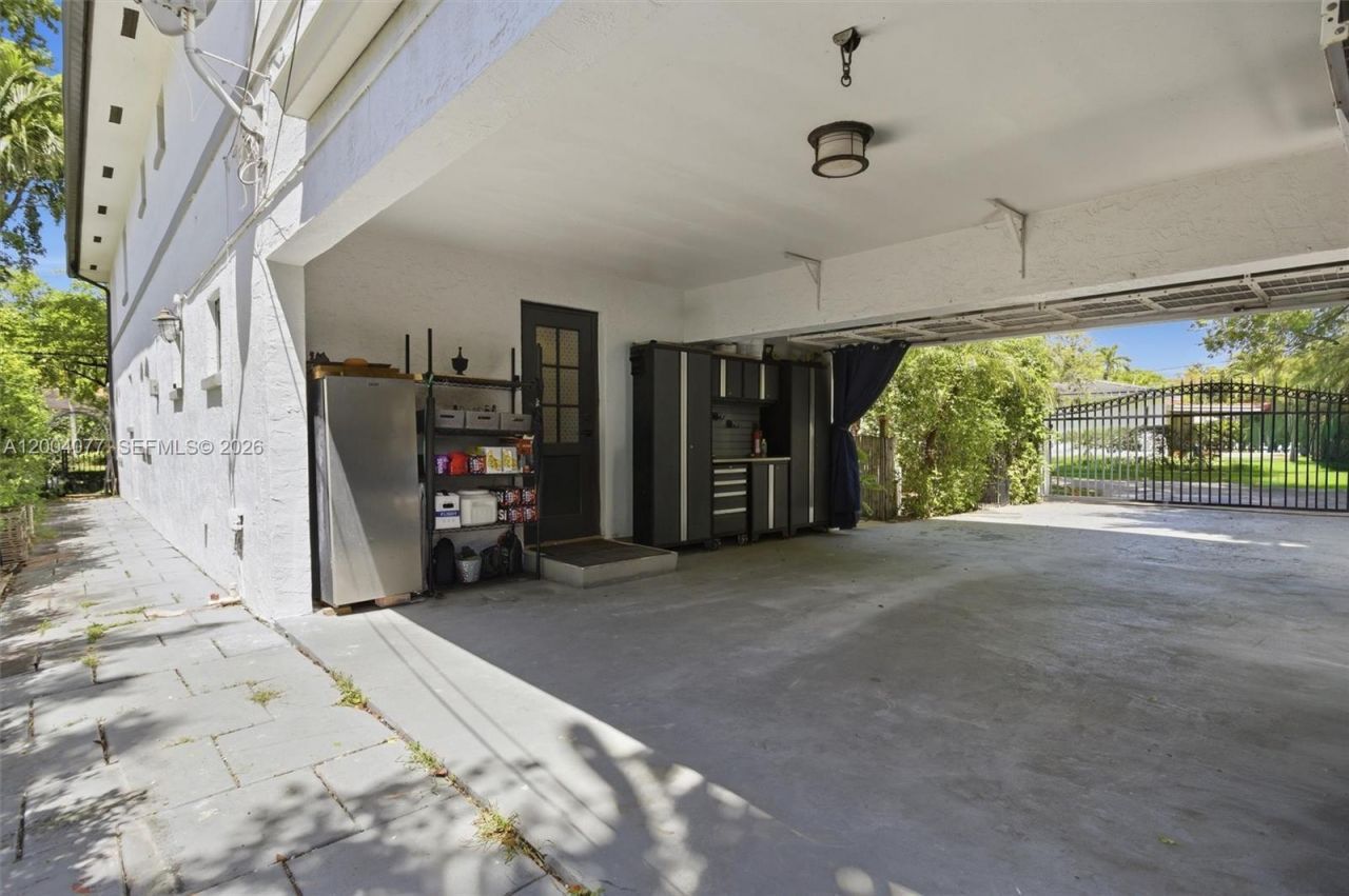 1103 Pizarro St, Coral Gables, FL 33134 Photo