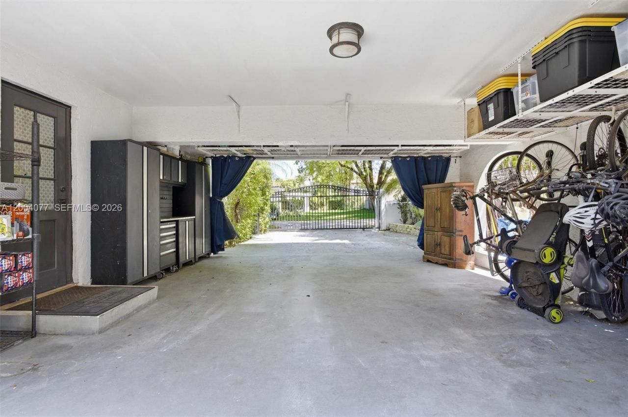 1103 Pizarro St, Coral Gables, FL 33134 Photo