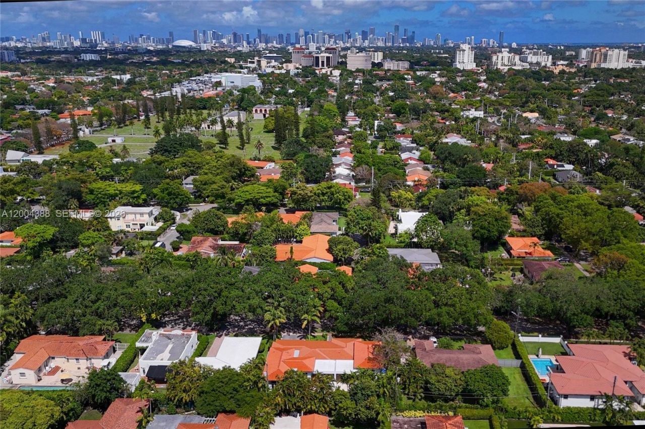 918 Santiago St, Coral Gables, FL 33134 Photo