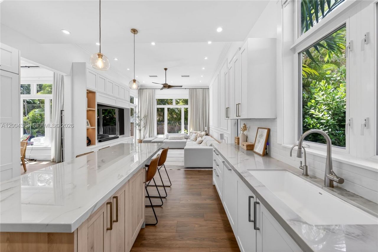 918 Santiago St, Coral Gables, FL 33134 Photo
