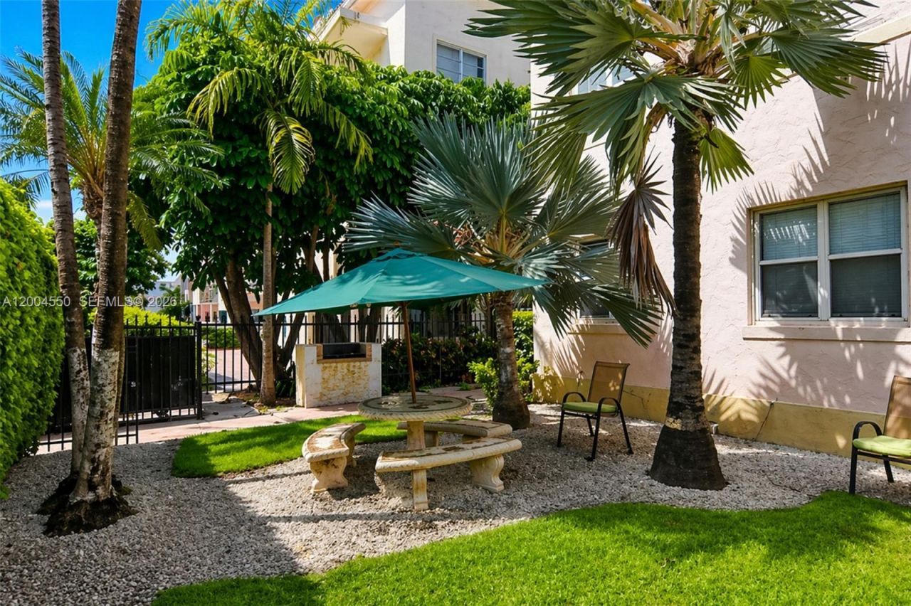 750 Pennsylvania Ave, Unit 1, Miami Beach, FL 33139 Photo