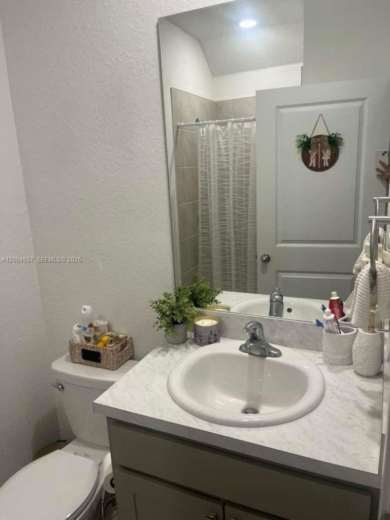 1431 NE 3rd Ave, Florida City, FL 33034 Photo