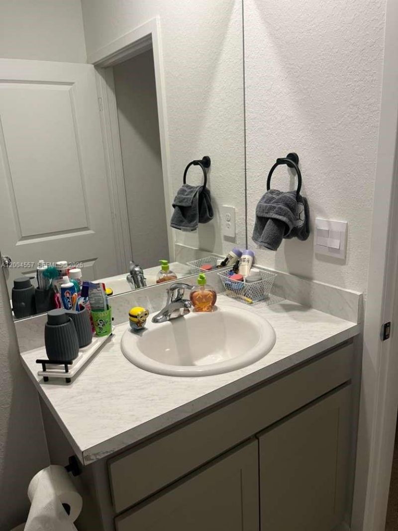 1431 NE 3rd Ave, Florida City, FL 33034 Photo
