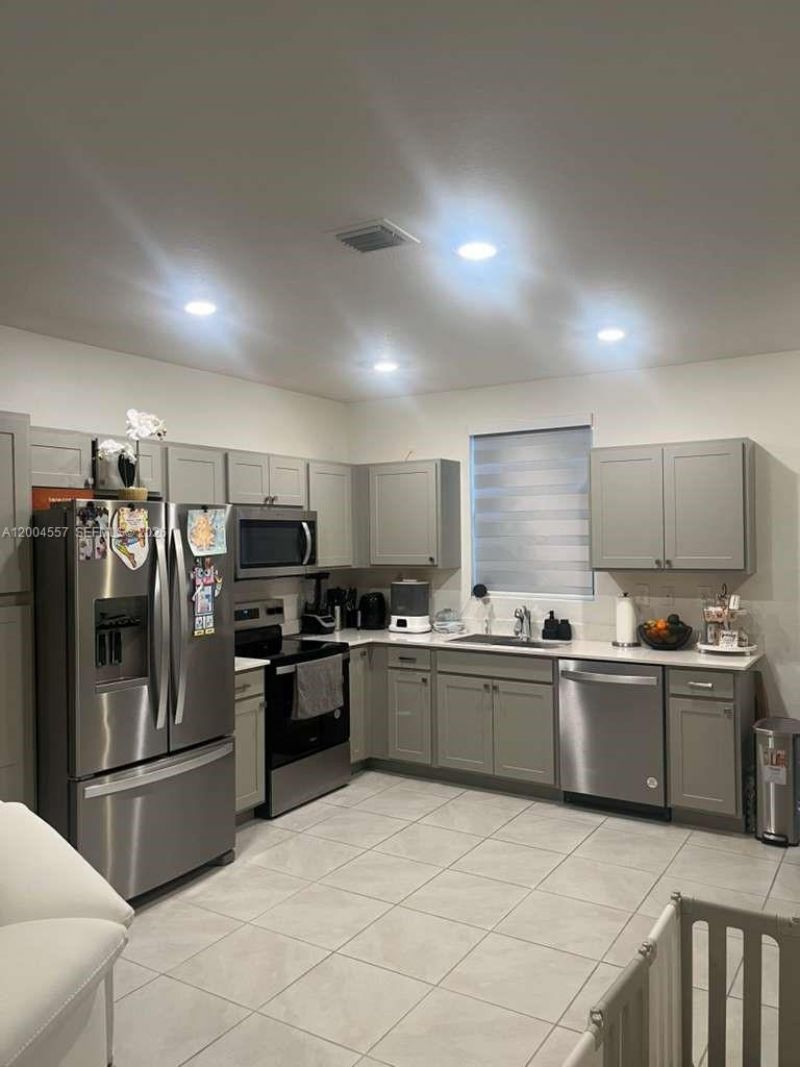 1431 NE 3rd Ave, Florida City, FL 33034 Photo