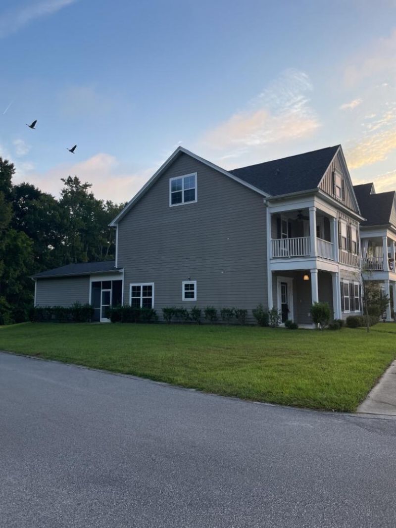 430 Forsythia Avenue Photo 4