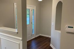 430 Forsythia Avenue photo 4