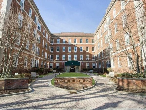 111 7th Street , Unit 208, Garden City, NY 11530