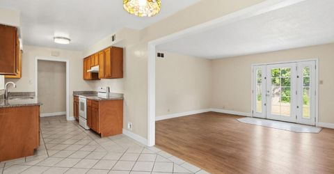 7609 Circle Pkwy, Sacramento, CA 95823 Photo