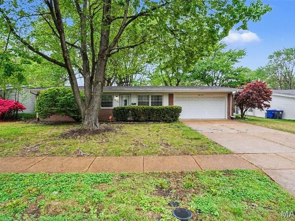 2675 Narraganset Drive , Florissant, MO 63033