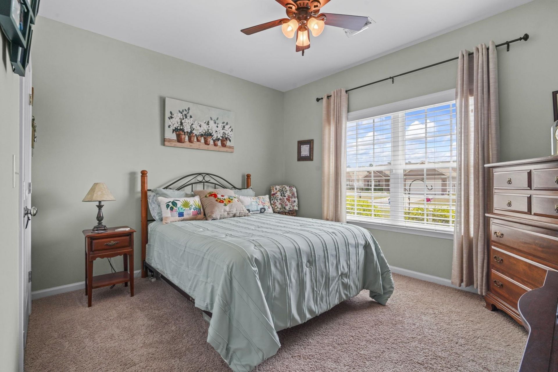 740 Weston Dr. Photo 29