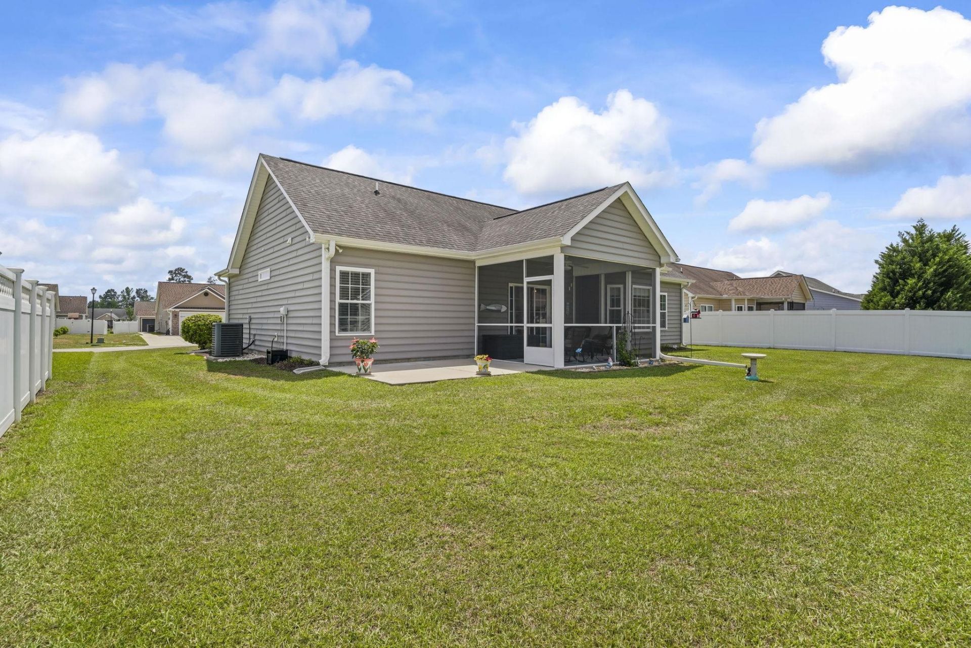 740 Weston Dr. Photo 34