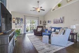 740 Weston Dr.  photo 4