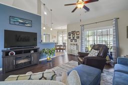 740 Weston Dr.  photo 4