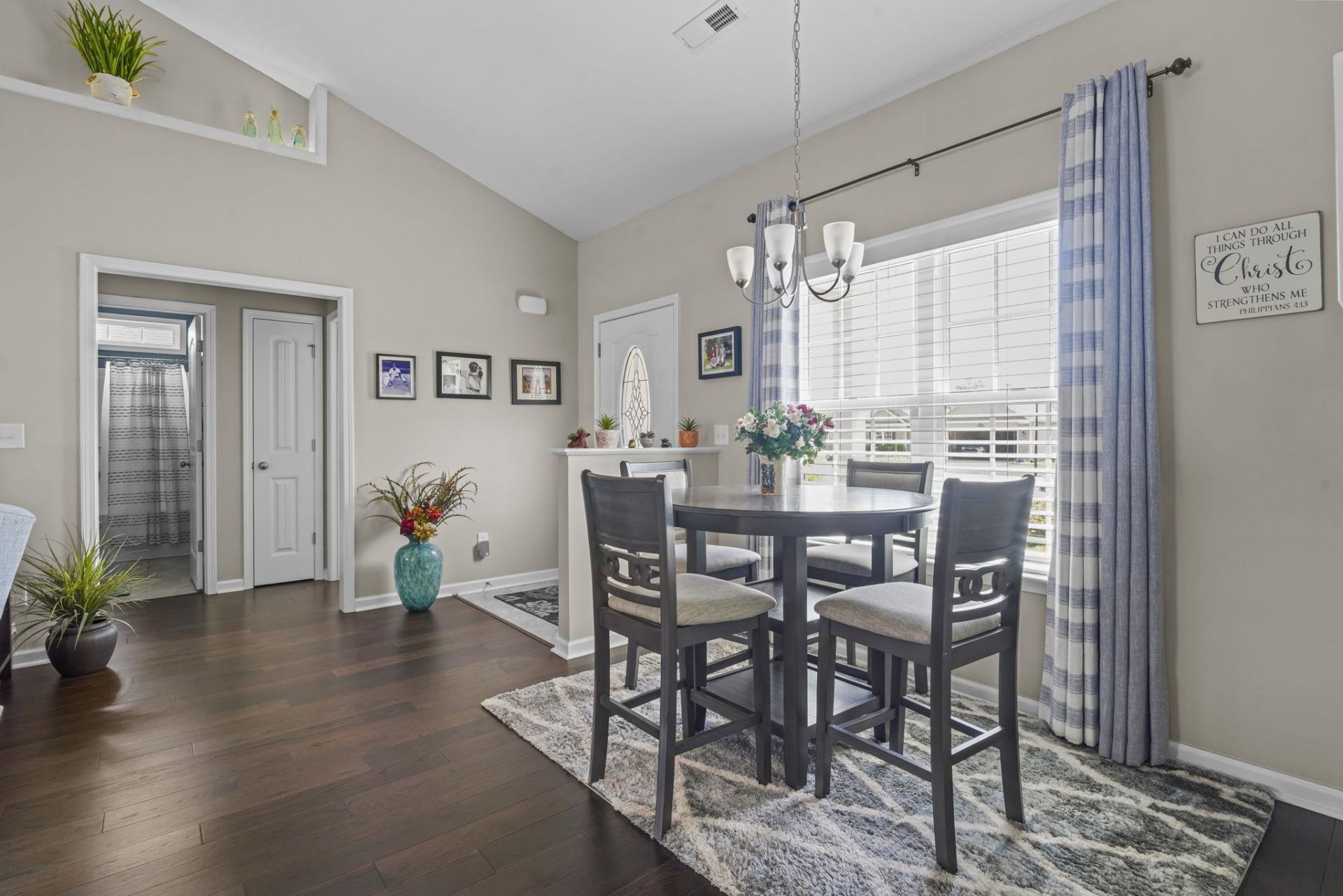 740 Weston Dr. Photo 8