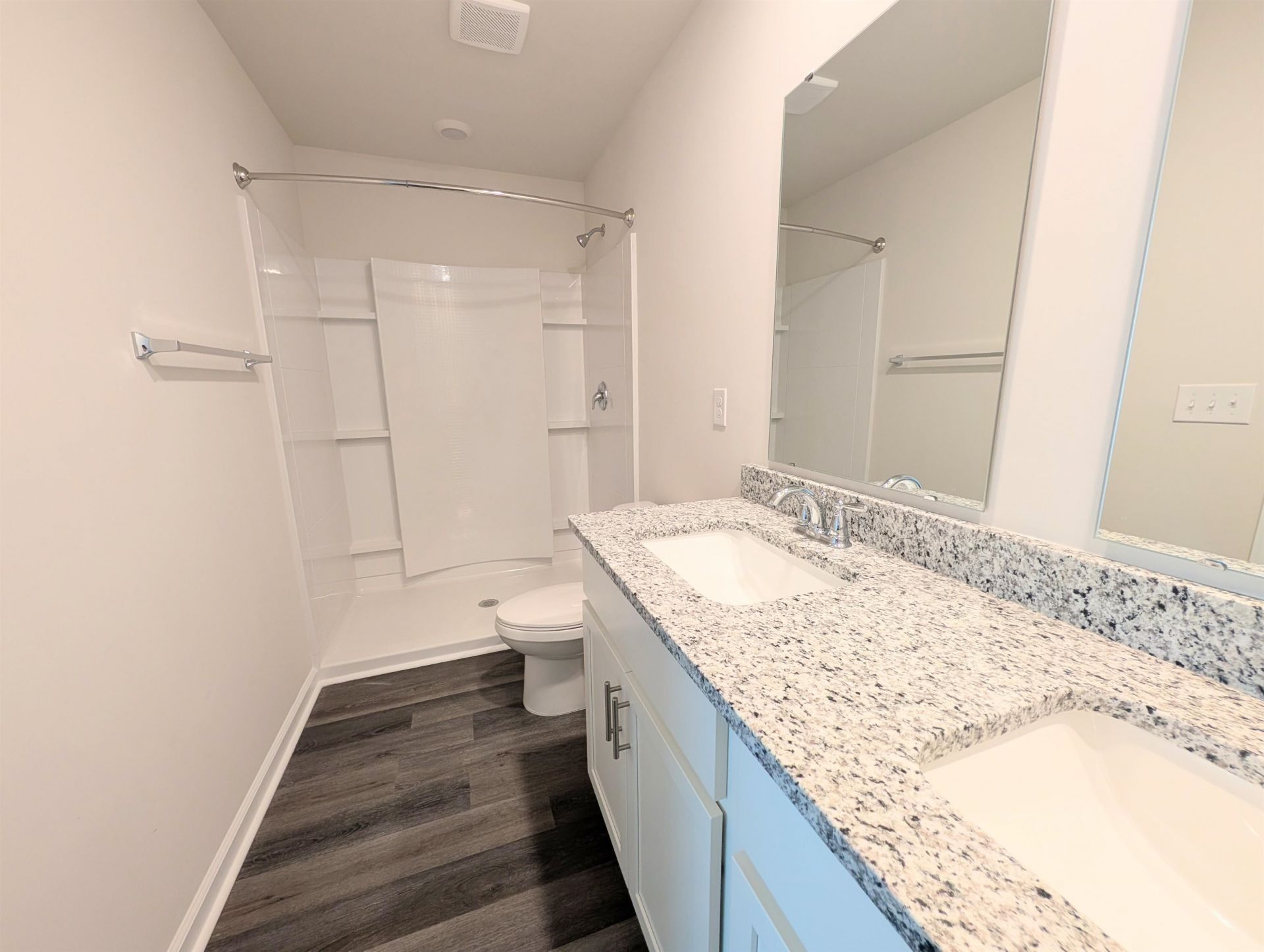 636 Golden Resin Rd  Photo 23