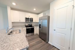 636 Golden Resin Rd  photo 4