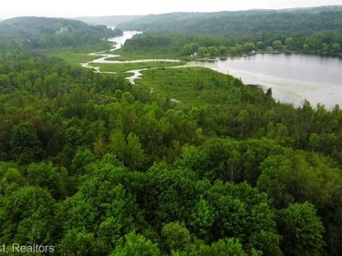 000 Veldkamp Road , Central Lake Twp, MI 49622
