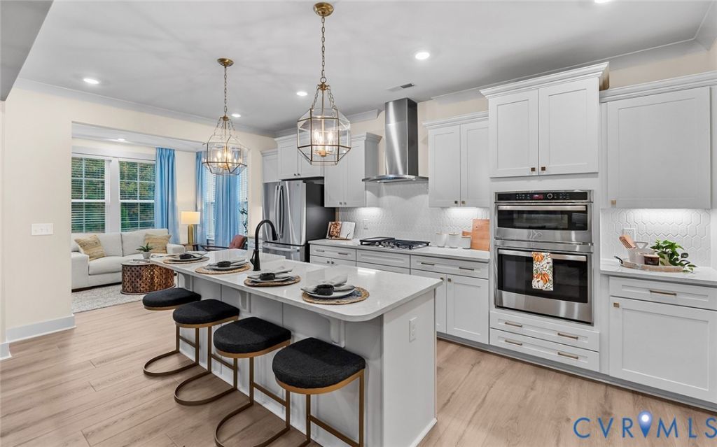 18543 Cove Creek Drive Moseley, VA 23120